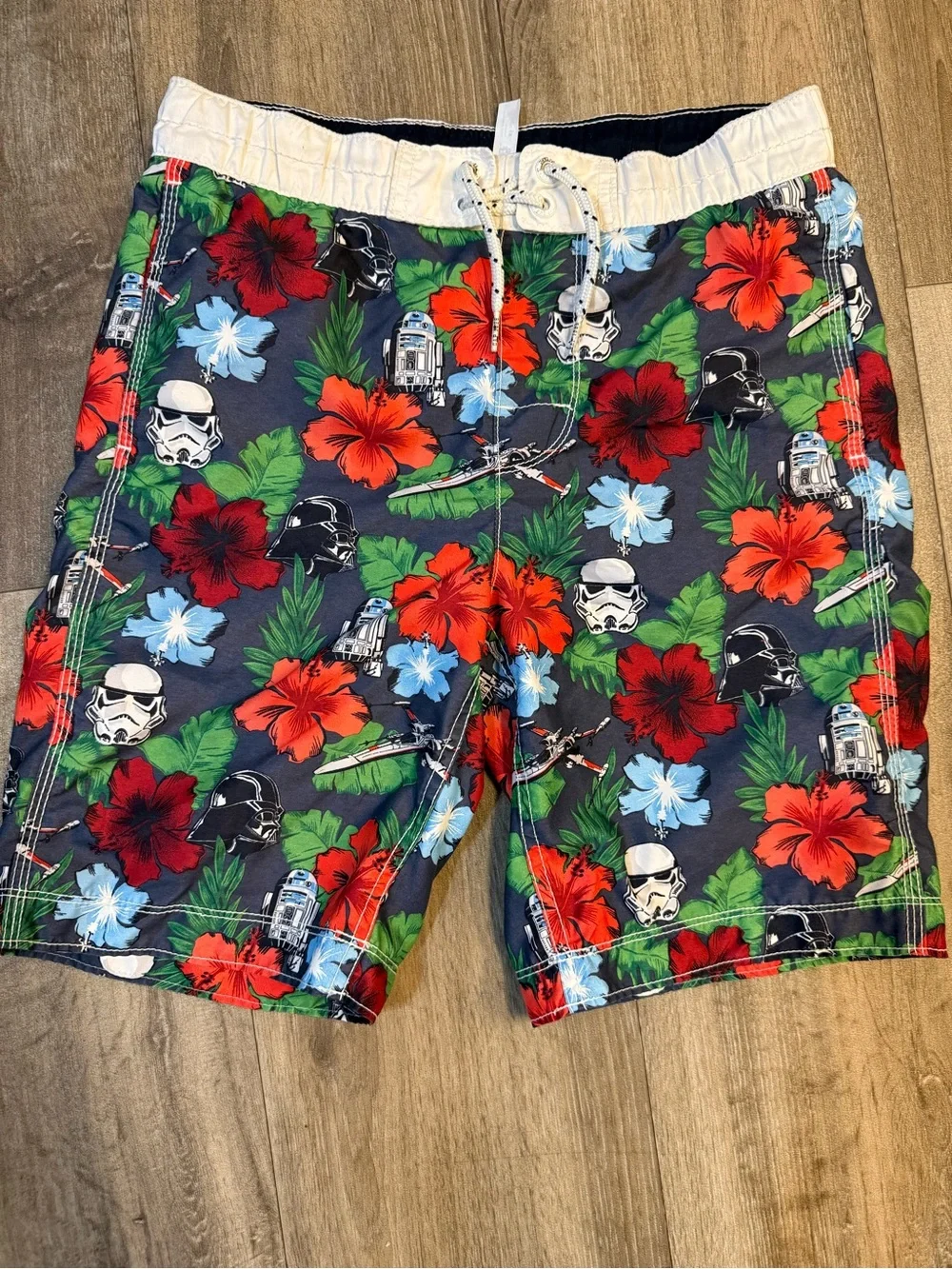 Gap Kids Star Wars Swim Trunks Boys XL 12 Darth Vader R2D2 Tropical Board Shorts